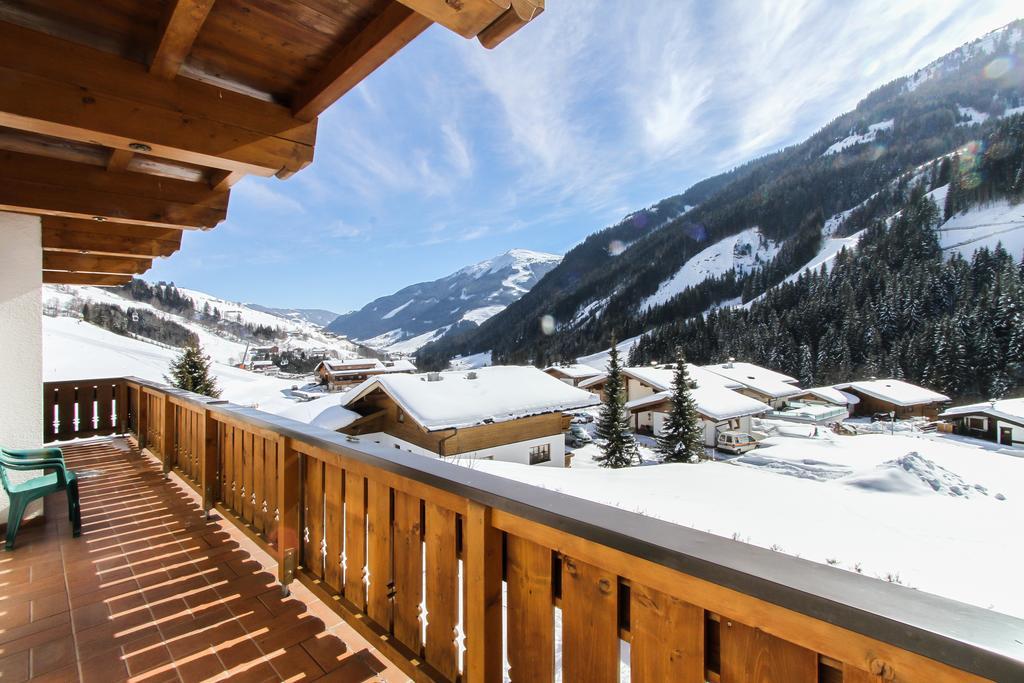 Landhaus Gensbichler ซาลบาคฮินเทอร์เกลมม์ ภายนอก รูปภาพ